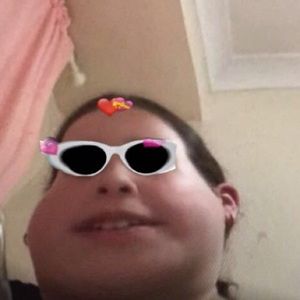 Meet your Posher, Abbey